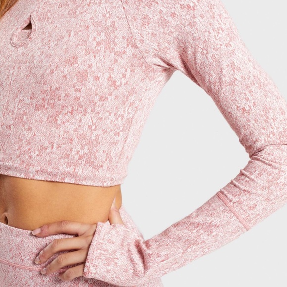 Gymshark Fleur Texture Long Sleeve Crop Top - Picture 4 of 7